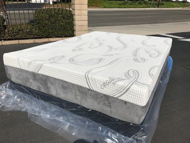 Cooling Gel Hybrid Mattress and Boxspring!