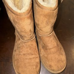 Kids UGG Boots Size 4 