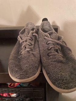 Men’s shoes size 11