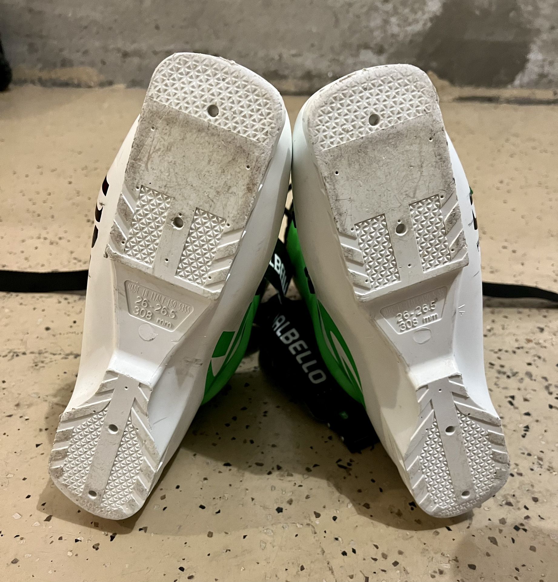 Dalbello DRS 140 Alpine Ski Boots With Sure-foot Heating System 