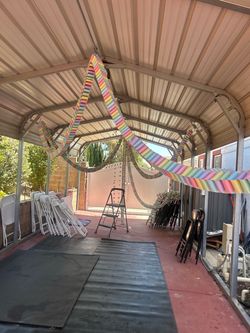 Free decoration of colorful chains