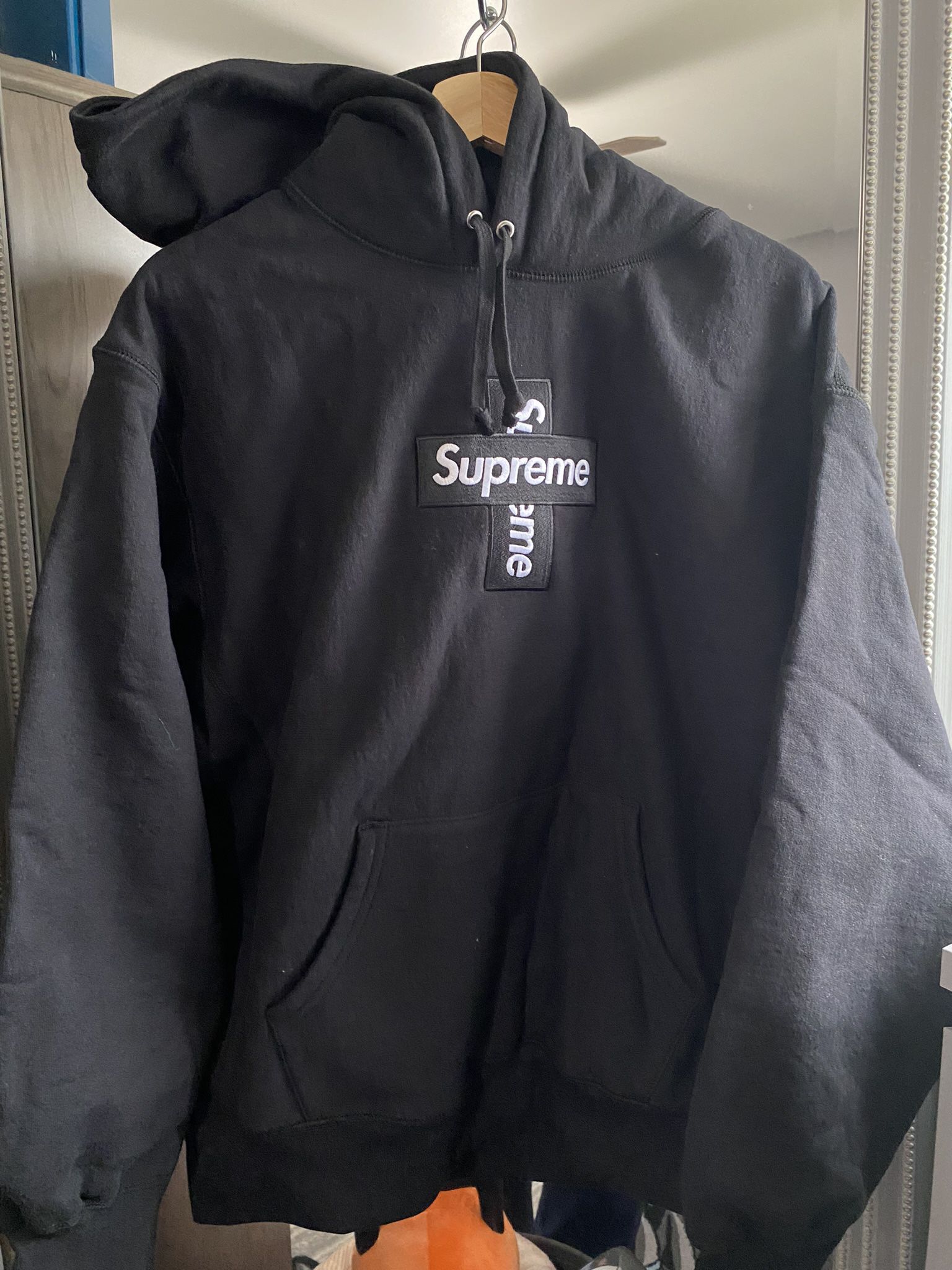 Supreme Cross Box Logo Black Hoodie Sweatshirt size M