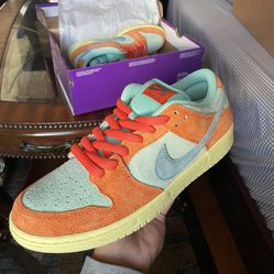 Nike SB dunk Low Orange Emerald Rise 