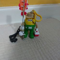 M&M Fisherman AM/FM Radio