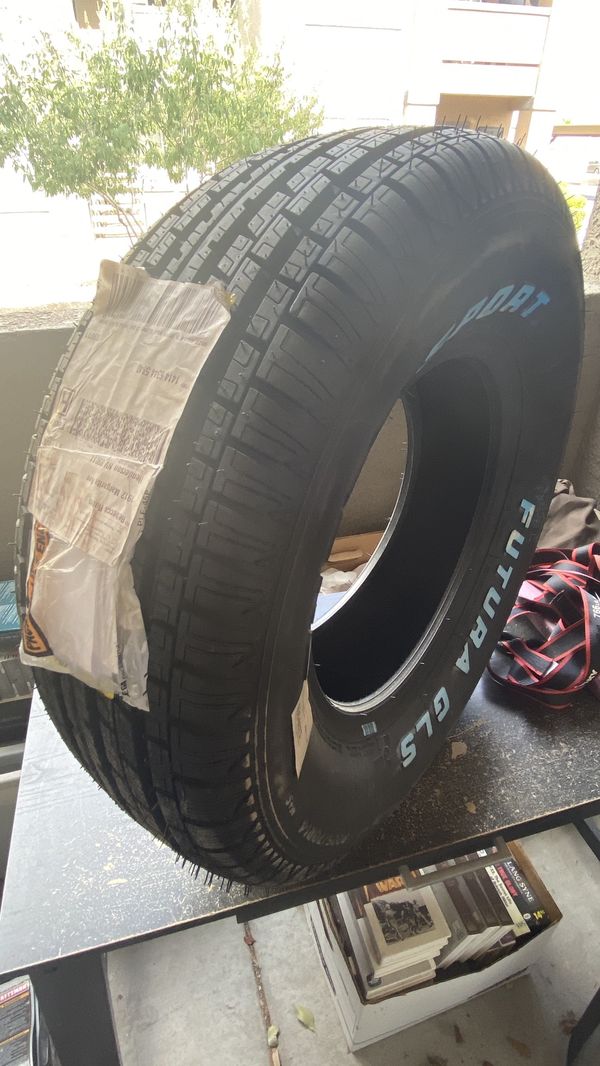 Brand new futura Gls super sport tire 225/70/14 for Sale in Las Vegas