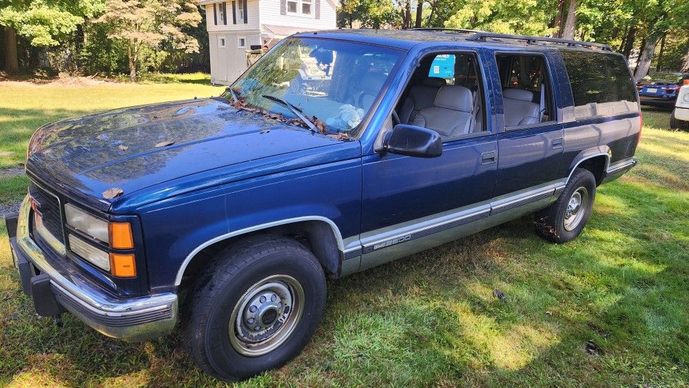 1999 GMC Suburban