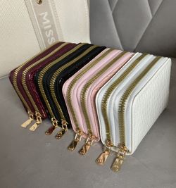 🖤 New Card Wallet – Unisex, Stylish & Practical