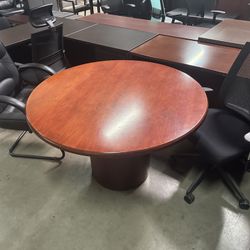 Cherry Wood Veneer Round Table 