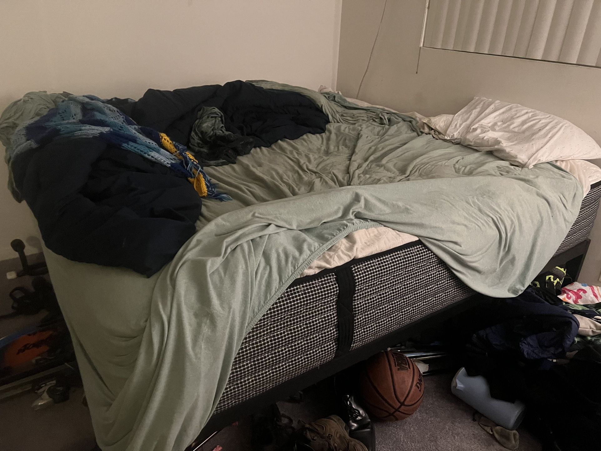 King Bed Frame And Matress