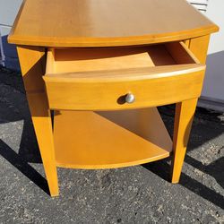 2 Ethan Allen Nightstands/Side Tables