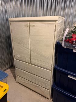 1992 Vintage Bellini White/Ivory Formica Storage Dresser