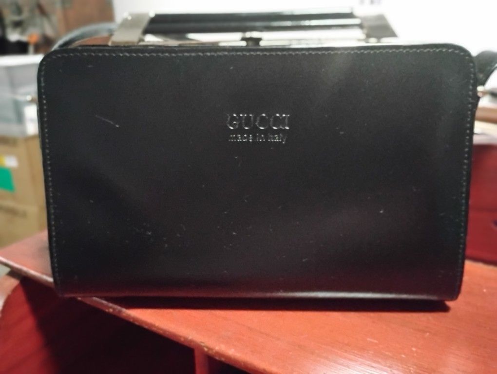 Gucci Made In Italy Black Leather Purse