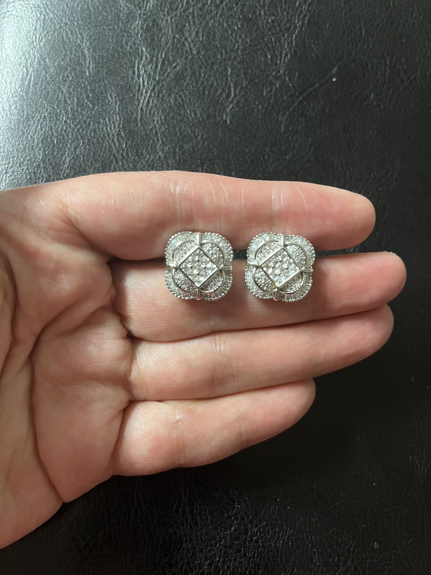 925 Sterling silver man’s earrings (screw)(large)