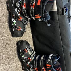 Ski Boots Mens & Ski Bag