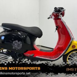 2023 Vespa Primavera 50 Mickey Mouse Edition - 0 Miles  $3,299