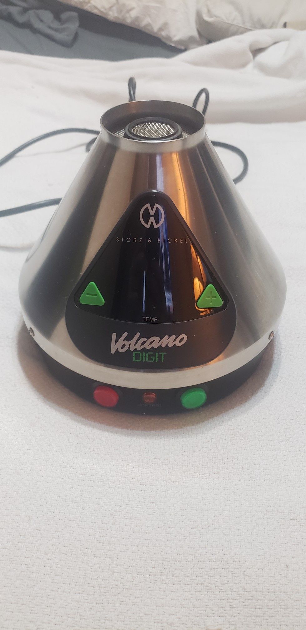 MUST SALE!!! Digital Volcano Vaporizer (Storz & Bickel). Excellent Condition