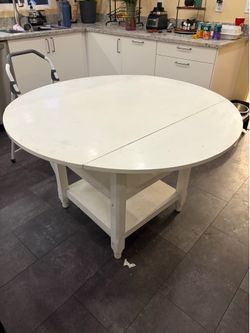 Cute Small White Table