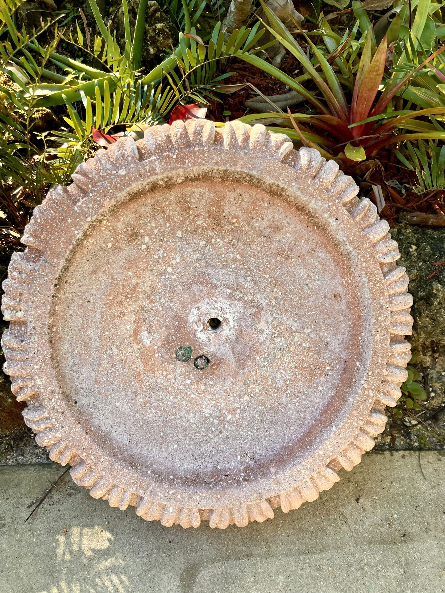 21.5” Concrete Fountain Top: 21.5”W x 5.75”H