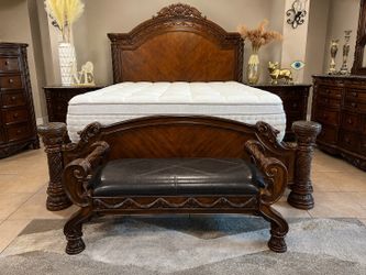 King size bedroom set Ashley north shore