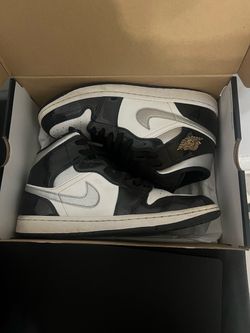 Air Jordan 1 Mid Black White Sneakers