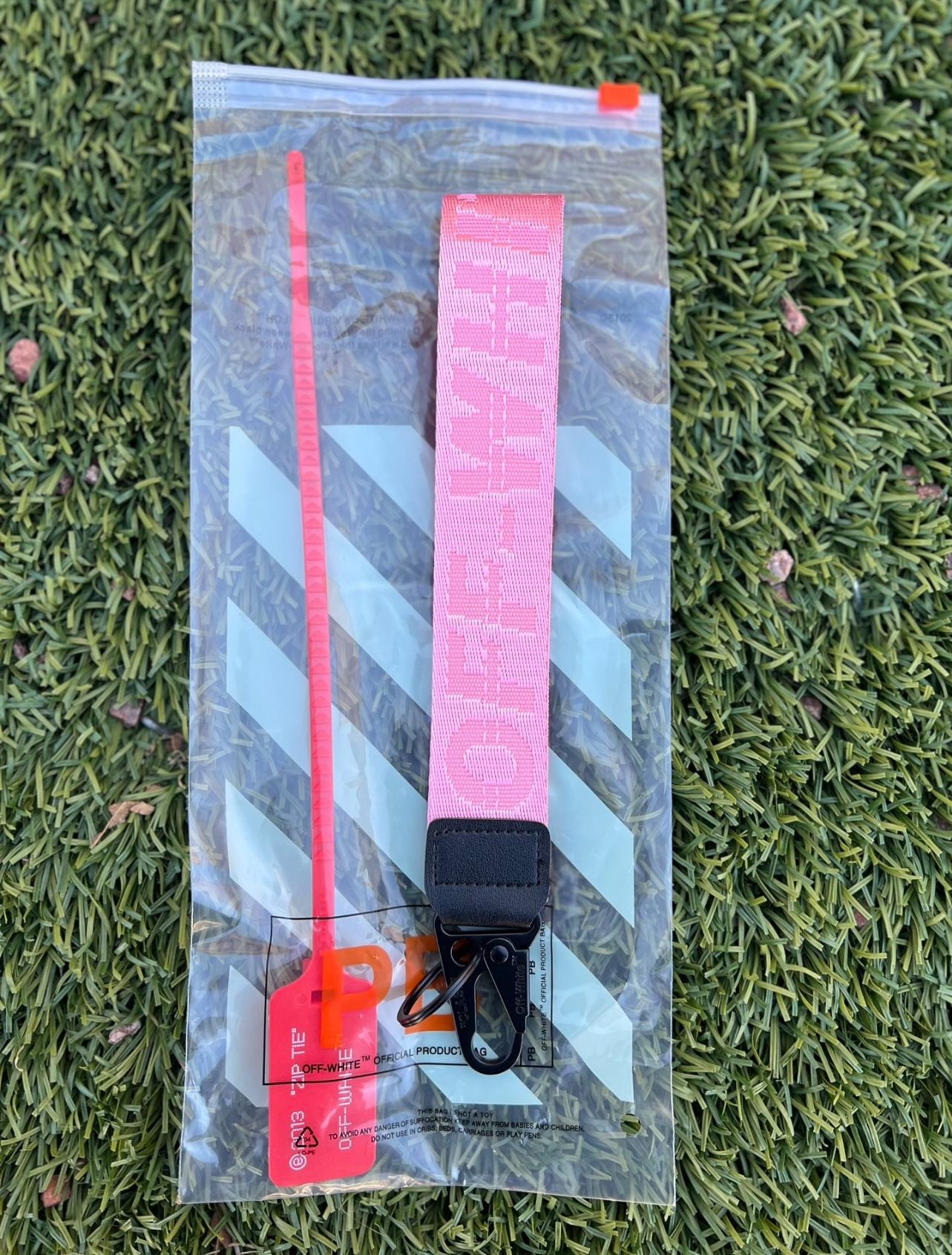 Off White Keychain Pinked Out