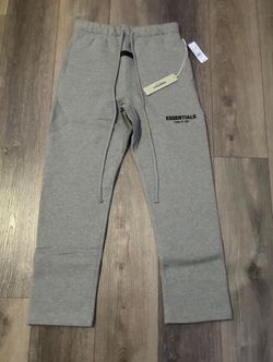 🔥 FEAR OF GOD ESSENTIALS SWEATPANTS – DARK OATMEAL – SIZE SMALL (NEW)