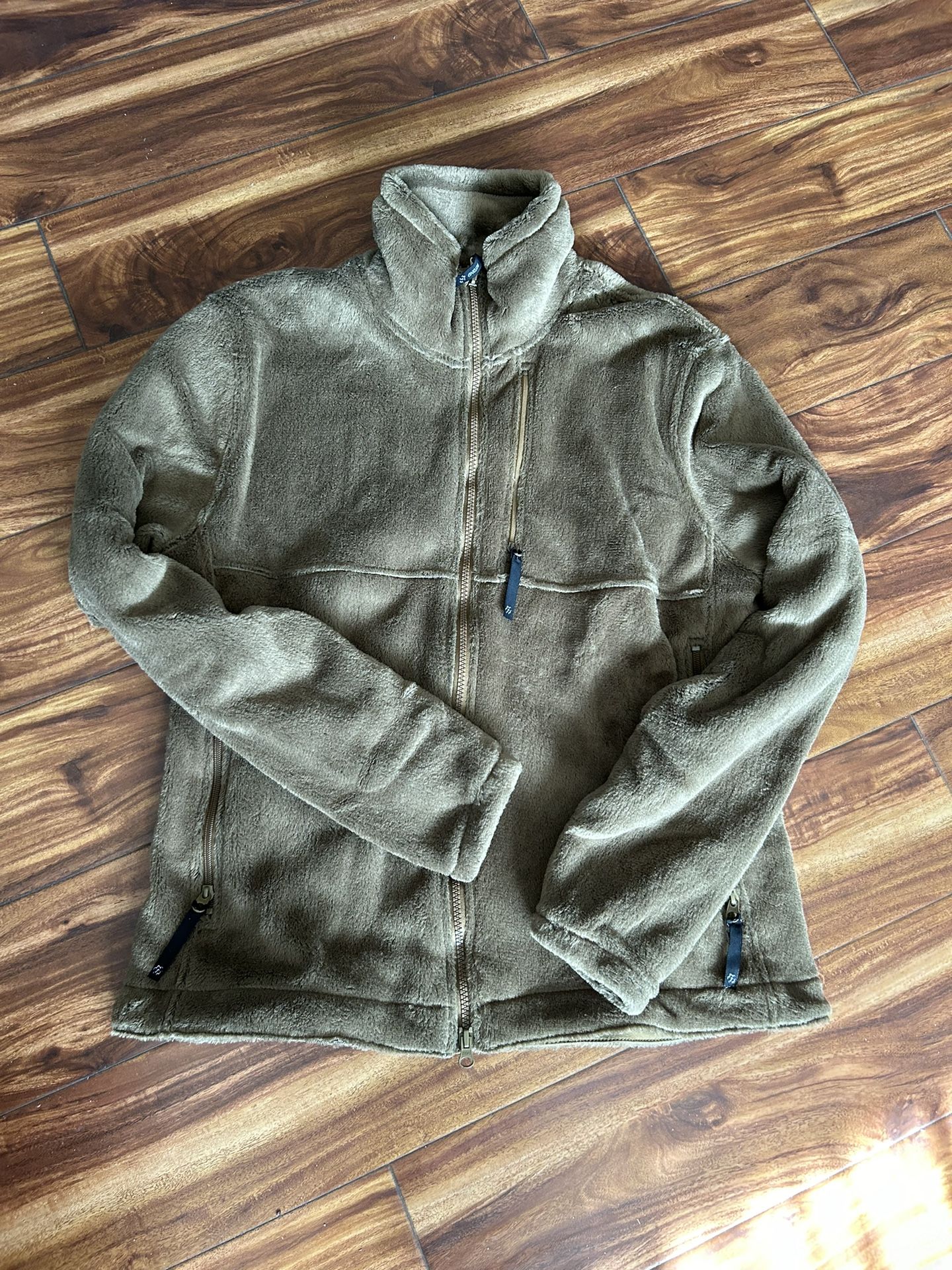 Beyond Clothing PCU Level 3 Extreme Cold Fleece Jacket Coyote Jacket Liner- M