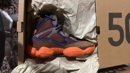 Yeezy 500