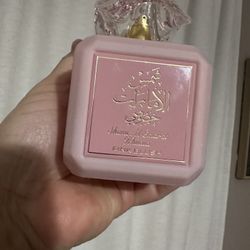Pink Blush(Used)full Bottle Like New! $20 Pickup Only/chandler Blvd &gilbert Rd/cash Only