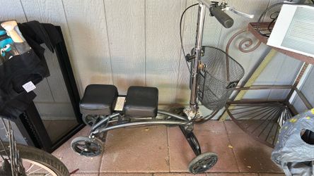 Knee Scooter