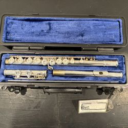 Selmer FL300 Flute – Clean, Ready to Play w/ Case