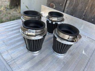 4–AIR FILTERS SIZE IS IN THE PICTURES IN VERY GOOD CONDITION USED VERY LITTLE Offer