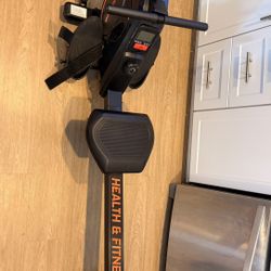 Yosuda Rowing Machine – Great Condition
