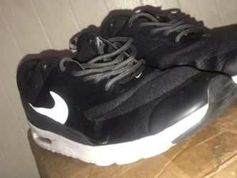 Nike air tavas shoes