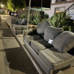 Free Couch 