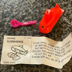 Vintage baking soda submarine toy