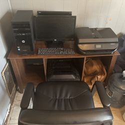 HP Desktop Computer 