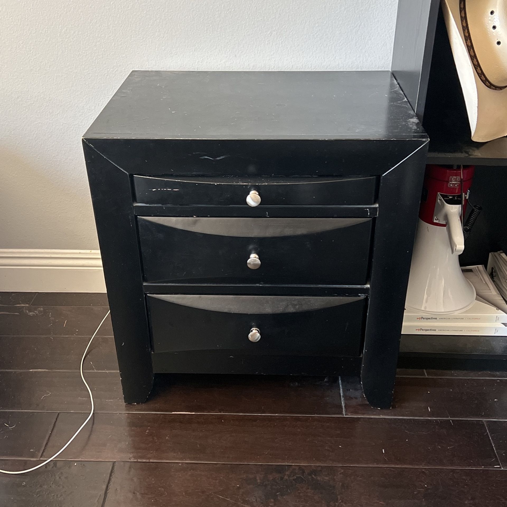 Black 3 Drawer Nightstand