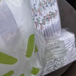 Diapers size 3 as