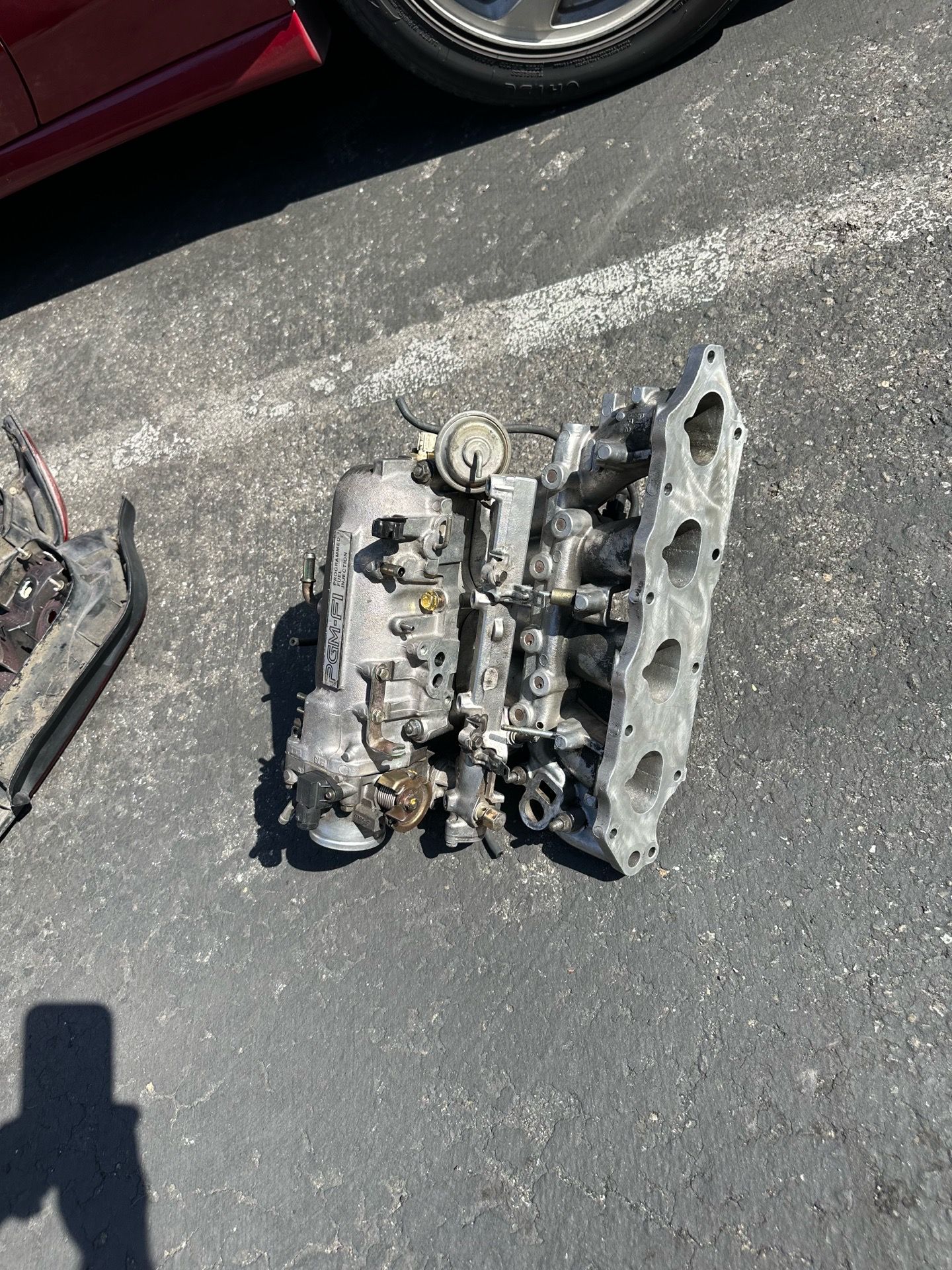 Honda Prelude intake manifold with fuel rail