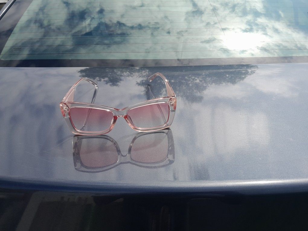 Channel Glasses