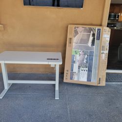 Electric Desk Adjustable 