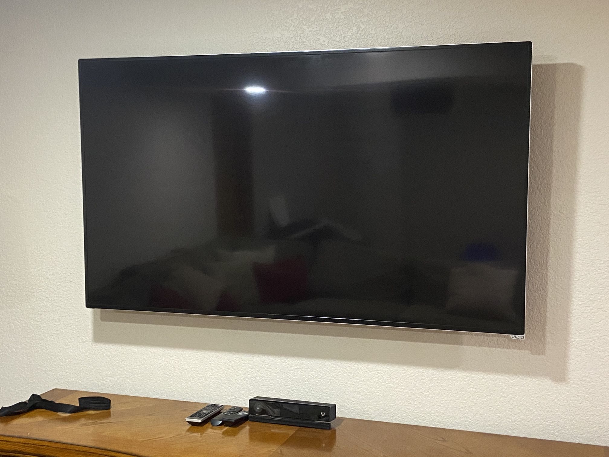 60in Tv And Wall Mount Bracket
