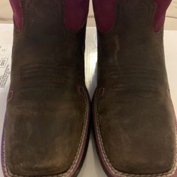 Ariat Woman Boots, Leather Pink And Brown Size 6