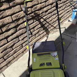electric lawn Detacher made by Sun Joe