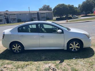 2011 Nissan Sentra SV Sedan 4D