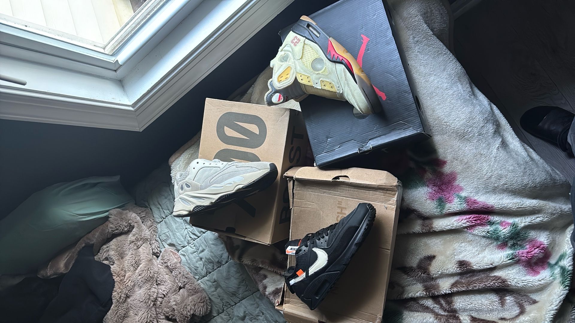 JORDANS FOR SALE ALL HAVE RECEIPT AND PROOF OF AUTHENCITY