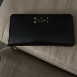 Kate Spade Zipper Wallet
