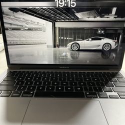 MacBook Air M1