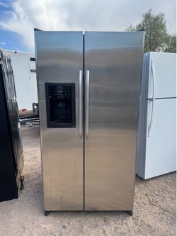GE REFRIGERATOR